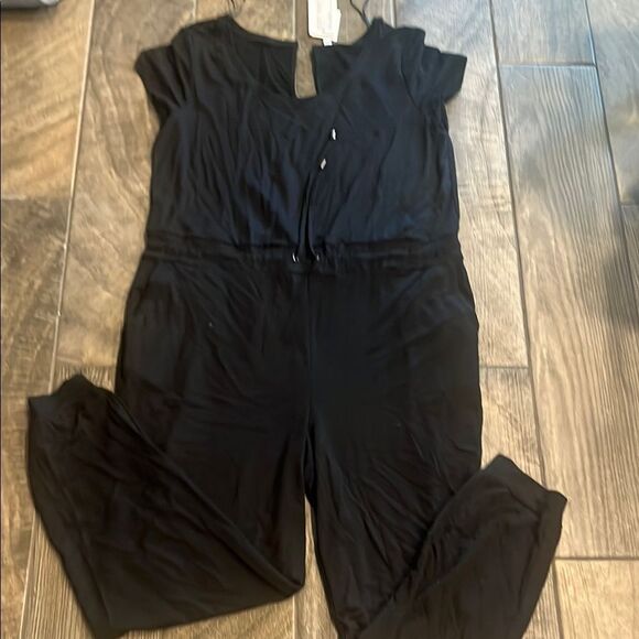 NWT Cable & Gauge Black Jumpsuit w/ pockets and drawstring belt. - Picture 1 of 4